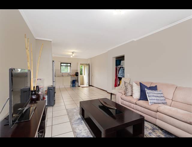 2 BEDROOM APARTMENT FOR SALE IN CRAIGAVON